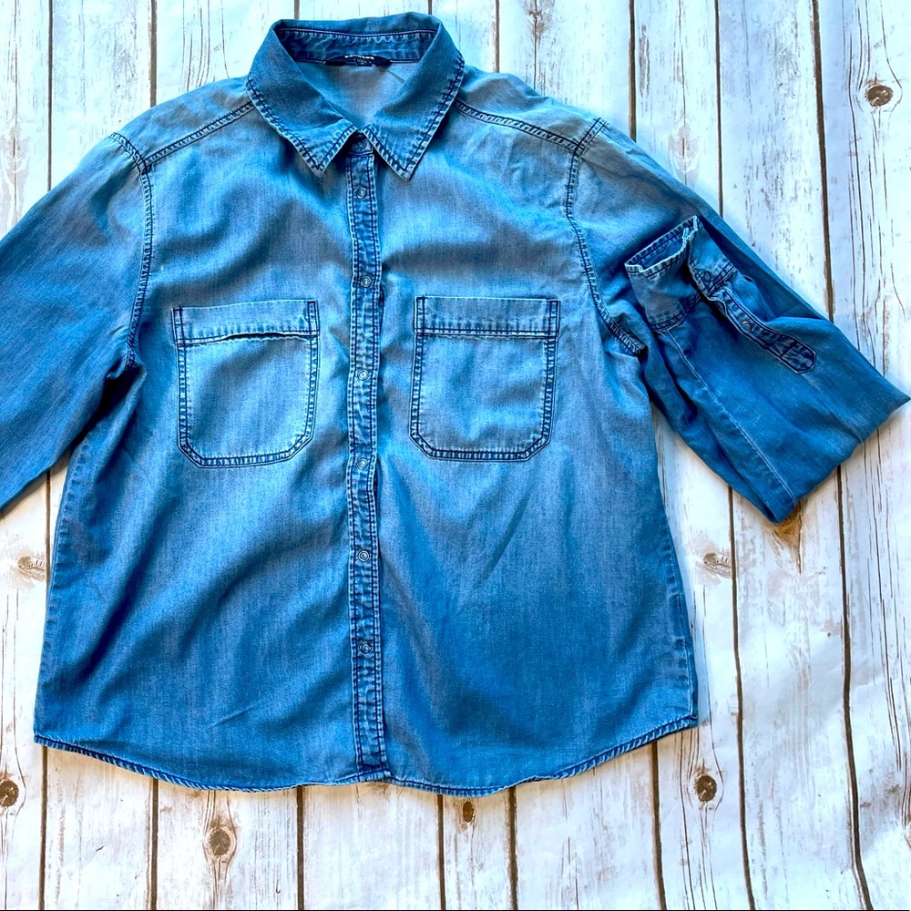 Express Denim Long Sleeve with Snap Front and Sleeve Closure. Size Medium
